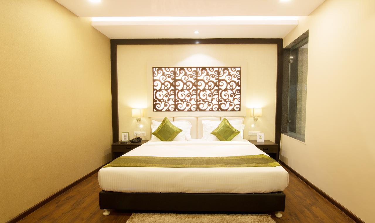 Treebo Tryst Kc Manor Hotel Jamshedpur Exterior photo