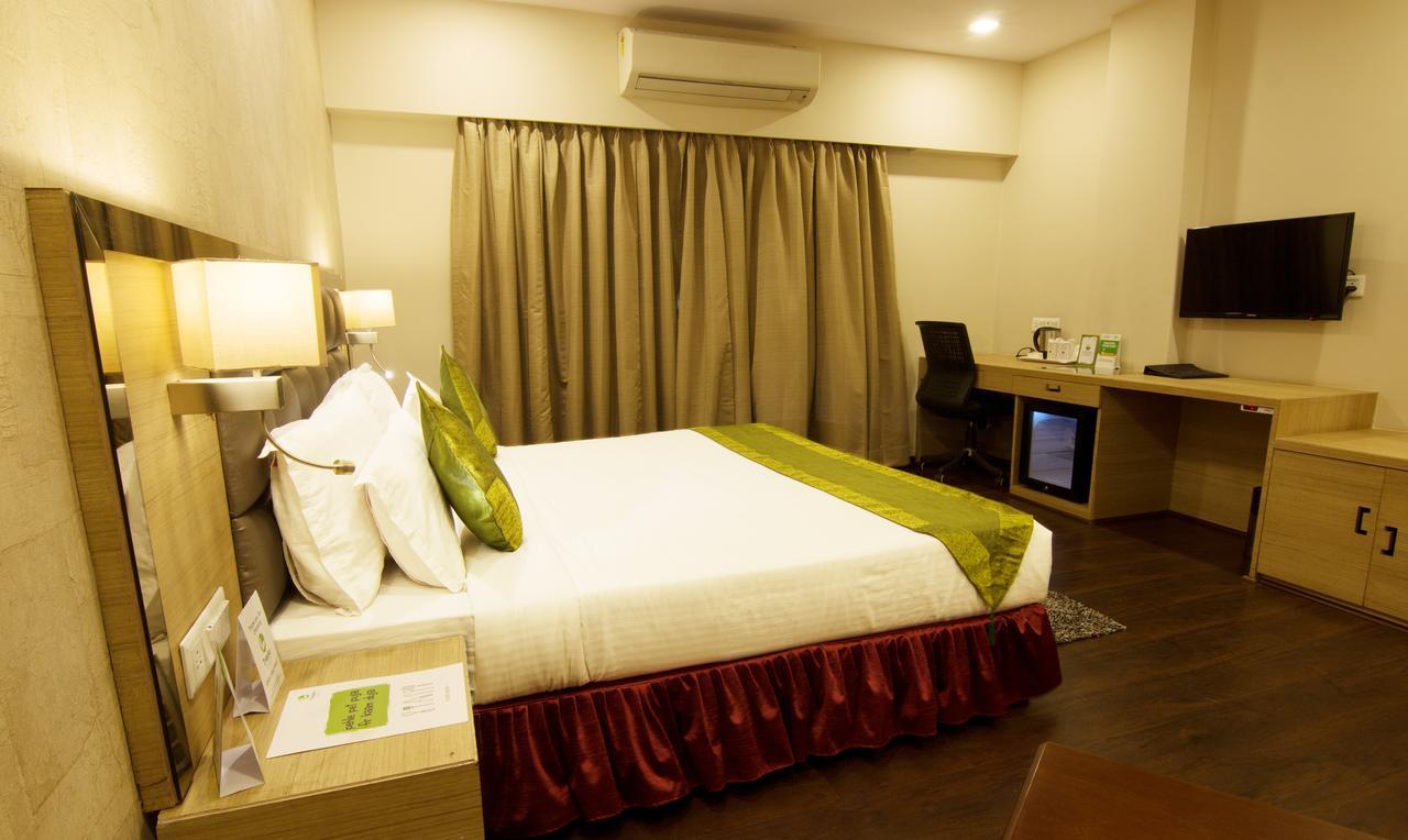 Treebo Tryst Kc Manor Hotel Jamshedpur Exterior photo